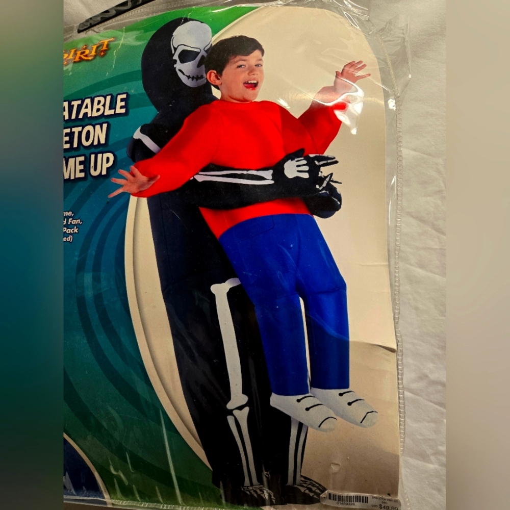 INFLATABLE SKELOTON PICK ME UP COSTUME